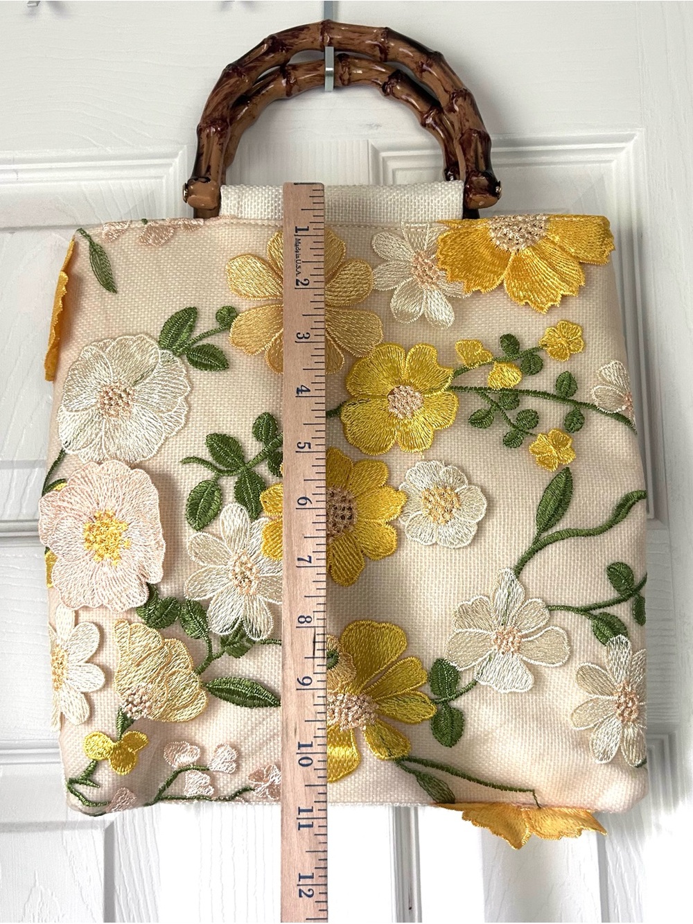 Floral Embroidered Bamboo Handle Top Handle Handbag - Picture 4 of 5
